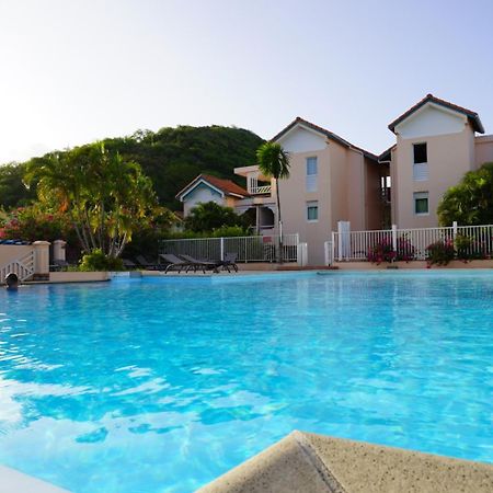 T2 Spacieux, Confort, Piscine & Plage A Sainte-Anne Exterior foto